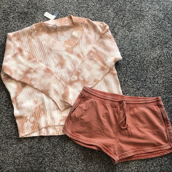 aerie Sweaters - Aerie sweater and shorts outfit. large and XL. New